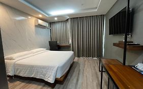 โรงแรมบางกอก ซิตี้ ลิงค์ (SHA Extra Plus)